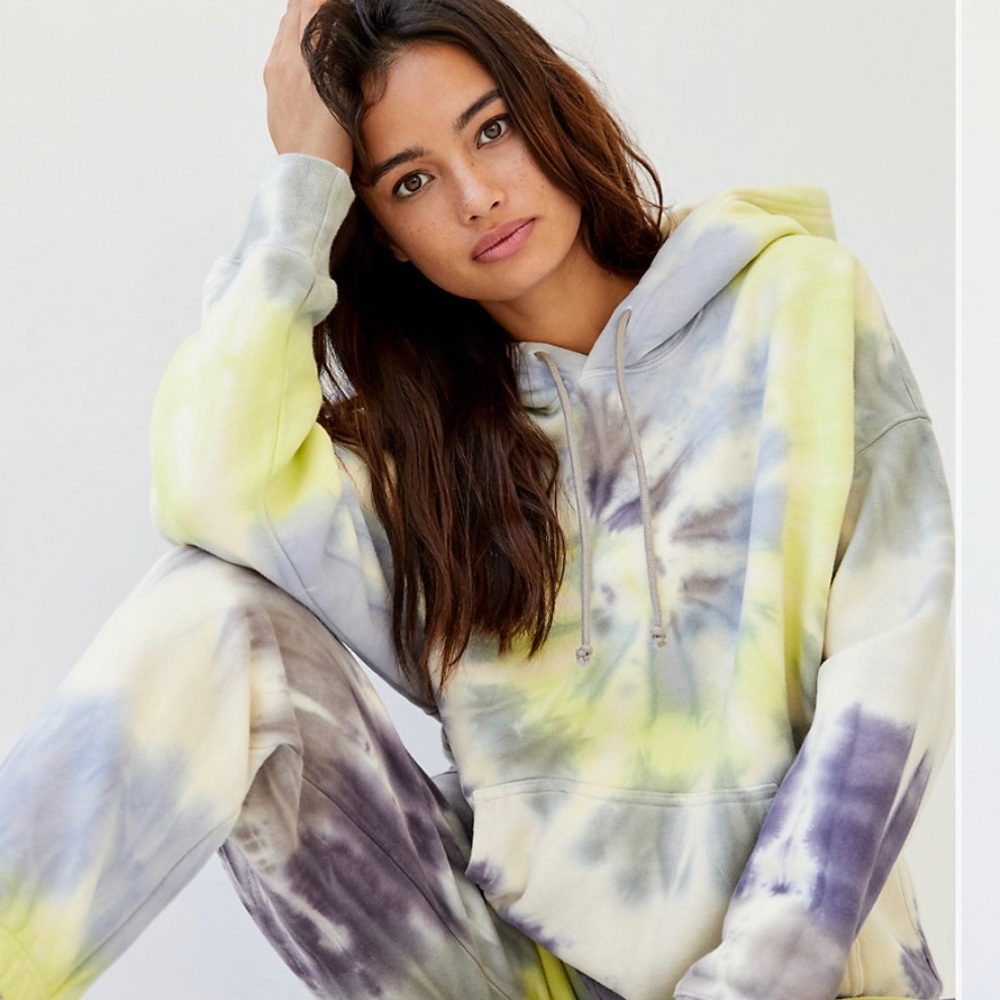 Aritzia TNA Tie Dye Hoody